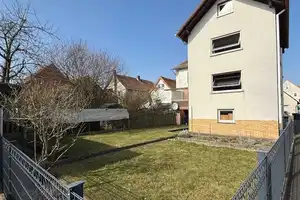 Sehr schönes Zweifamilienhaus in guter Lage – Marburg-Biedenkopf (Kreis) – Vorschaubild 2