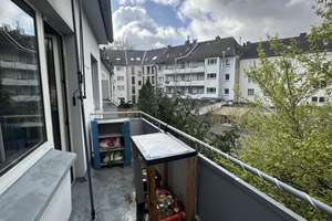 Helle 2-Zimmer Wohnung mit Balkon!