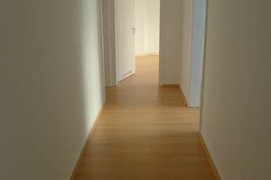 Modernisierte 2-Zimmer-Wohnung mit Balkon im Rheingauviertel