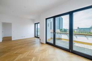 Helle Dachgeschosswohnung: Penthouse-Flair mit Panoramablick auf Dom und Fernsehturm – Die vollständige Adresse der Immobilie erhältst du vom Anbieter., 10179 Mitte (Ortsteil), Berlin – Vorschaubild 3