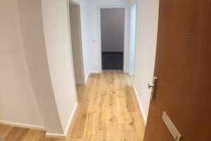 Helle und ruhige 3,5 Zi. Wohnung, Parkett, umlaufender W/N-Balkon, Aufzug, Keller, Mü.-Solln – 81477 Solln, München – Vorschaubild 11