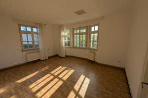 Schönes Wohnhaus mit großer Scheune - tolles Ausbaupotential! – Kleinsachsenheimer Straße 37, 74321 Ludwigsburg (Kreis) – Vorschaubild 11