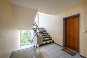 Vermietete 4 Zi Wohnung mit Balkon, Aufzug und Garage in Erlangen – Die vollständige Adresse der Immobilie erhältst du vom Anbieter., 91058 Schönfeld, Erlangen – Vorschaubild 7