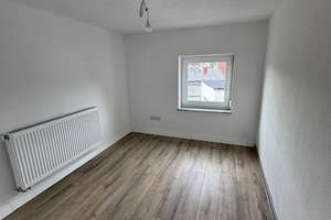Alltagstaugliche 3-Zimmer-Wohnung in Sinzing – Muggenthalerstraße 4, 93161 Sinzing – Vorschaubild 2
