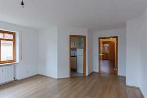 Charmante, lichtdurchflutete 2-Zimmer-Wohnung in Bestlage im Ingolstädter Westen – Haslangstr. 25, 85049 Friedrichshofen-Hollerstauden, Ingolstadt – Vorschaubild 5