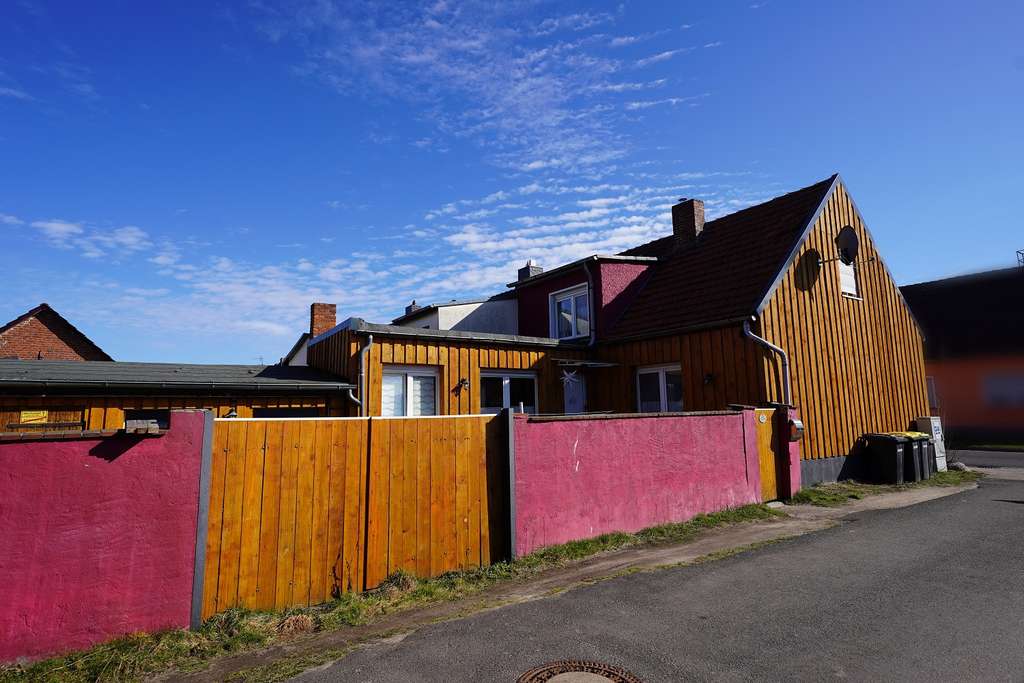 Immobilie in Angern - Mahlwinkel – Kleines EFH mit Werkstatt  und Garagen - Bild 3