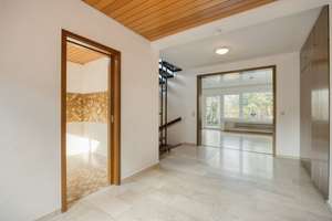 DHH in Fischenich, mit schönem Garten + großer Terrasse ideal für Familien, Garage, Linie 18 ca.700m – Die vollständige Adresse der Immobilie erhältst du vom Anbieter., 50354 Hürth – Vorschaubild 9