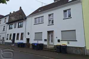 Geräumige 3ZKB Dachgeschosswohnung inkl. Einbauküche & Gartenmitbenutzung *Provisionsfrei* – Scheidter Str. 82, 66125 Stadtverband Saarbrücken (Kreis) – Vorschaubild 3