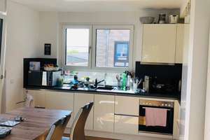 Mainz: Dreizimmerwohnung mit EBK, Balkon und Stellplatz in Finthen – Die vollständige Adresse der Immobilie erhältst du vom Anbieter., 55126 Finthen, Mainz – Vorschaubild 4