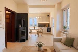 Traumhafte Villa mit privatem Pool, wunderschönem Garten und sonnigem Eckgrundstück Dresden-Weixdorf – Die vollständige Adresse der Immobilie erhältst du vom Anbieter., 1108 Weixdorf, Dresden – Vorschaubild 4