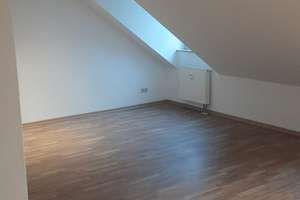 Wir haben für Sie in Leipzig Leutzsch eine Helle  2- Raumwohnung mit Wannenbad im DG – Schwylsterstraße 6, 4179 Leutzsch, Leipzig – Vorschaubild 6