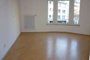 Helle 2-Zimmer-Wohnung in Düsseldorf-Bilk – Suitbertusstraße 1, 40223 Bilk, Düsseldorf – Vorschaubild 2