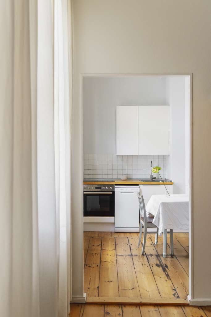 Altbau mit Atmosphäre in einer der schönsten Straßen Friedrichshains - bezugsfrei