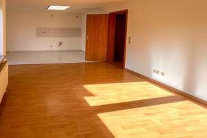 Großzügige 3-Zimmer-Dachgeschosswohnung mit Balkon in Magdeburg-Sudenburg  – Heidestraße  18, 39112 Sudenburg, Magdeburg – Vorschaubild 10