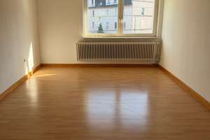 3-Zimmer-Wohnung mit Balkon in Essen-Bergerhausen! – Rellinghauser Straße 276, 45136 Bergerhausen, Essen – Vorschaubild 2