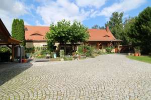 Wohnträume leben: Gehobenes Einfamilienhaus mit Garten, Spa-Bereich und Garage in Sömmerda-Frohndorf – Die vollständige Adresse der Immobilie erhältst du vom Anbieter., 99610 Sömmerda – Vorschaubild 4