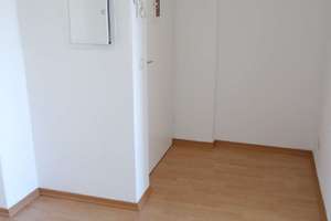 Eutritzsch - sonnige 3-Raum-Wohnung in ruhiger Lage mit Loggia und Tageslichtbad mit Wanne – Anhalter Straße 24A, 4129 Eutritzsch, Leipzig – Vorschaubild 10