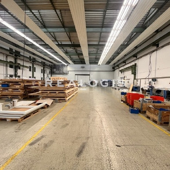 Lager-/ Produktionsfläche in Autobahnnähe zu vermieten!