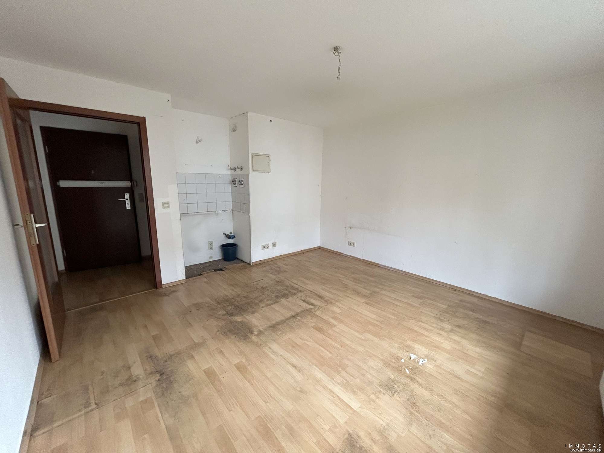 BIETERVERFAHREN - PROVISIONSFREI - Einzimmer-Appartement aus Nachlass - renovierungsbedürftig, Mannheim – Bild 3
