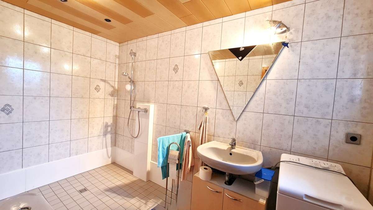 Immobilie in Plau am See - Doppelhaushälfte mit viel Potenzial in Plau am See - Bild 1