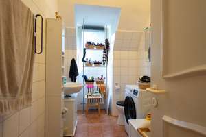 Krefeld-Bismarckviertel: Gemütliche Dachgeschosswohnung mit 3 Zimmern und Einbauküche! – Die vollständige Adresse der Immobilie erhältst du vom Anbieter., 47799 Cracau, Krefeld – Vorschaubild 7