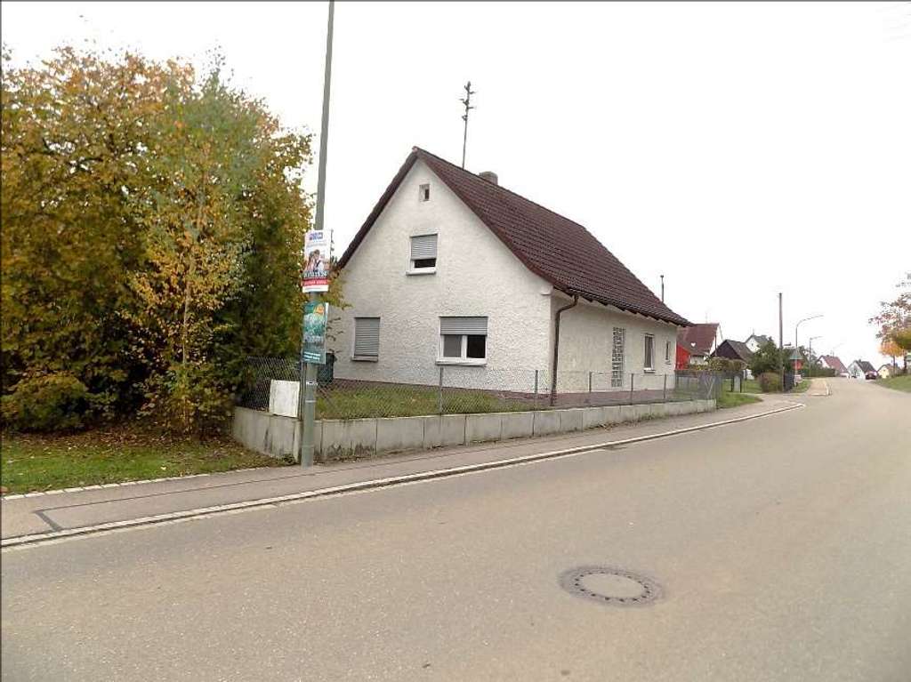 Immobilie in Rettenbach - Renovierungsbedürftiges Einfamilienhaus zu veräußern - Bild 0