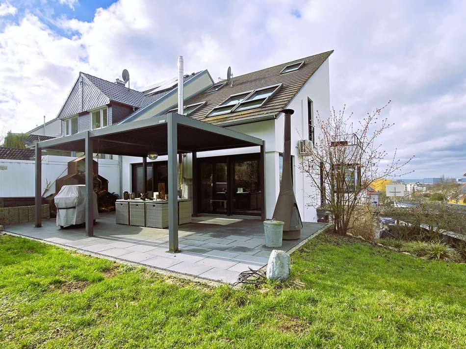 Überdachte Terrasse...