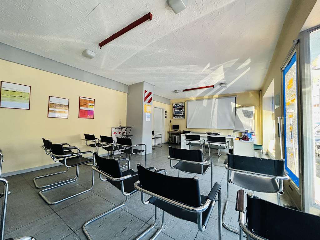 Immobilie in Wallerfangen - Arbeiten, Wohnen, Durchstarten – Ihr vielseitiges Stadthaus im Herzen von Wallerfangen! - Bild 2