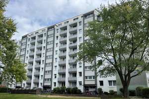 Gut vermietete 3 - 4-Zimmer-Wohnung mit 3 Balkonen in einem gepflegten Mehrparteienhaus zu verkaufen – Dieselstraße 18, 47803 Benrad-Nord, Krefeld – Vorschaubild 2