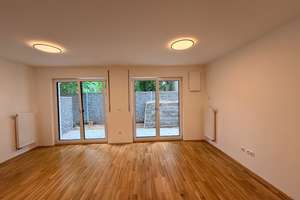 Exklusive 2-Zimmerwohnung mit Terrasse und EBK in Regensburg Steinweg – Lappersdorfer Straße 34, 93059 Steinweg-Pfaffenstein, Regensburg – Vorschaubild 1