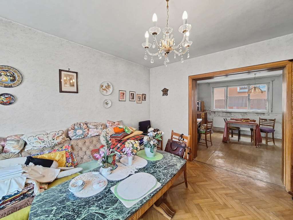 Immobilie in Pommelsbrunn - Ruhig und grün gelegen: Sanierungsbedürftiges Einfamilienhaus mit Scheune und großem Garten - Bild 3