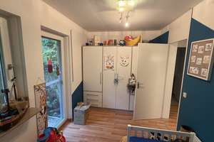 Familienfreundliche  3,5 Zimmer Wohnung mit moderner Technik, mit großer Terrasse, Garten und Bach – Dachswaldweg 74, 70569 Dachswald, Stuttgart – Vorschaubild 14