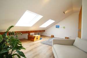 Moderne Galeriewohnung mit EBK, Kamin u. Stellplatz – Die vollständige Adresse der Immobilie erhältst du vom Anbieter., 65527 Niedernhausen – Vorschaubild 9