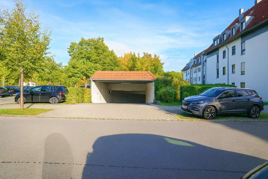 Immobilie in Königsbrunn - Bezugsfrei! Maisonette mit ausgebautem Dachstudio – 162 m² Wohnfläche - Bild 1