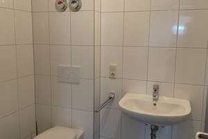 schöne  2-Zimmer DG Wohnung mit Balkon und Aussicht – Die vollständige Adresse der Immobilie erhältst du vom Anbieter., 56070 Kesselheim, Koblenz – Vorschaubild 5