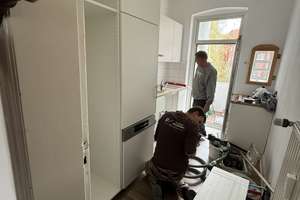 Ravensberg 2 Zi Whg Balkon 2 min zur Uni  große EBK Waschtrockner  , Holzboden, Waschkammer – Knooper Weg 162, 24105 Ravensberg, Kiel – Vorschaubild 2