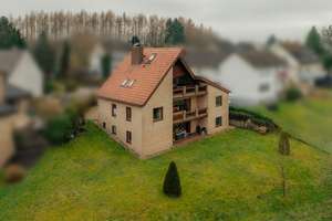 Architektenhaus in ruhiger Feldrandlage mit Einliegerwohnung – ideal für Familie oder Mehrgeneration – Die vollständige Adresse der Immobilie erhältst du vom Anbieter., 51399 Burscheid – Vorschaubild 2