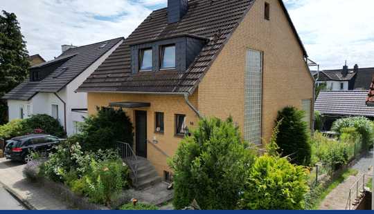 Bild von Einfamilienhaus mit Garage in TOP-Lage 