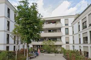 Helle 2 Zi. Wohnung mit Balkon südl. der Regensburger Altstadt in Kumpfmühl