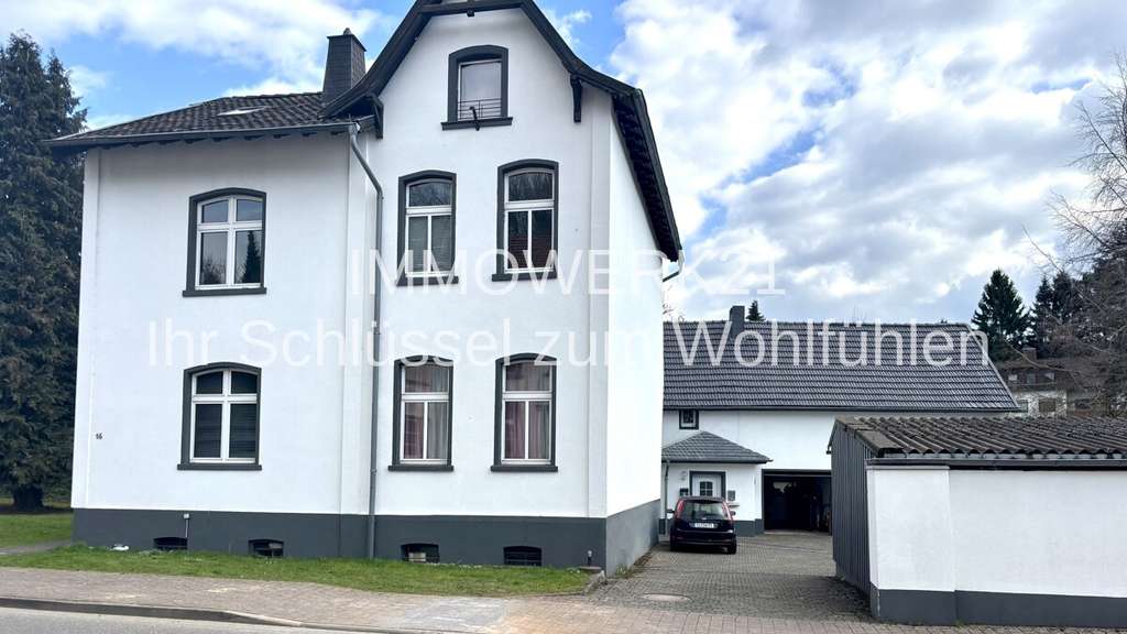 Immobilie in Kall - MFH mit 6 WE + 5 Garagen + Bauland in zentraler Lage von Kall - Top Rendite! - Bild 3