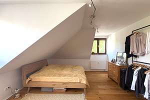 Wunderschöne, 2 Zimmer DG Wohnung mit Balkon (2x) I PKW- Außenstellplatz I Renoviert I Küchenzeile – 60435 Preungesheim, Frankfurt am Main – Vorschaubild 7