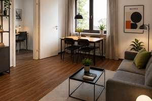 2,5 Zimmer, Küche, Bad, ruhige Lage, sofort verfügbar