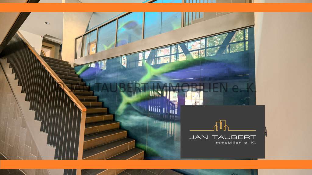 ***HAFENCITY MIT WASSERBLICK*** - Bürofläche -3 Räume mit Südbalkon + TG-Stellplatz