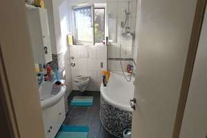 Geschmackvolle Wohnung mit zweieinhalb Zimmern sowie Balkon und EBK in Dillingen an der – Donauwörtherstr 40, 89407 Dillingen an der Donau – Vorschaubild 5