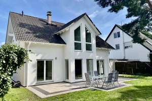 Haus in Mahlsdorf Süd auf großem Grundstück. Südwest Ausrichtung in sehr ruhiger Wohnlage – Die vollständige Adresse der Immobilie erhältst du vom Anbieter., 12623 Mahlsdorf, Berlin – Vorschaubild 3