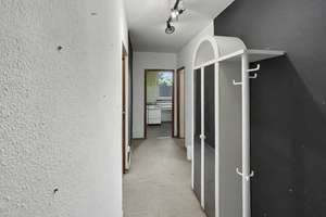 Renovierungsbedürftige 1,5 Zimmer-Wohnung in gepflegter Wohnanlage mit Loggia und Blick ins Grüne – Die vollständige Adresse der Immobilie erhältst du vom Anbieter., 23560 Moisling, Lübeck – Vorschaubild 7