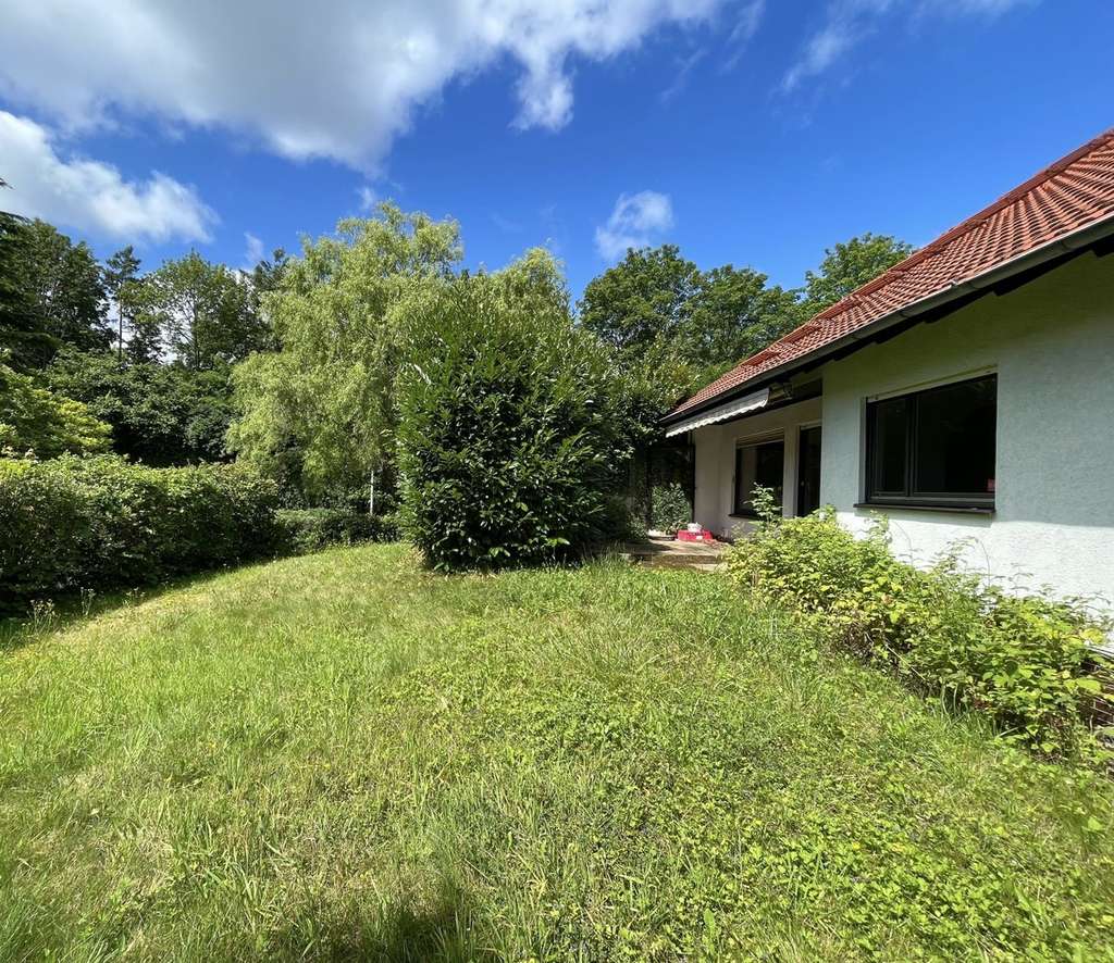 Freistehendes 3-Familienhaus in Alfter
