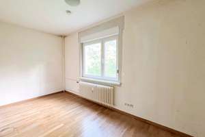 Bezugsfrei: Wohnung mit Loggia und Gemeinschaftsparkplatz in Berlin-Zehlendorf – Die vollständige Adresse der Immobilie erhältst du vom Anbieter., 14167 Zehlendorf, Berlin – Vorschaubild 5