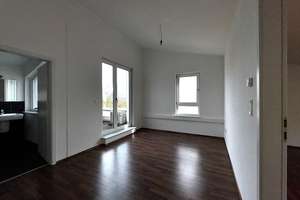 PETS ALLOWED IN 2011 DUPLEX HOUSE! approx. 166 m², 4.5-Room, 3.5-Bed, 2.25-Bath, Garage and Parking – Die vollständige Adresse der Immobilie erhältst du vom Anbieter., 65205 Erbenheim, Wiesbaden – Vorschaubild 13