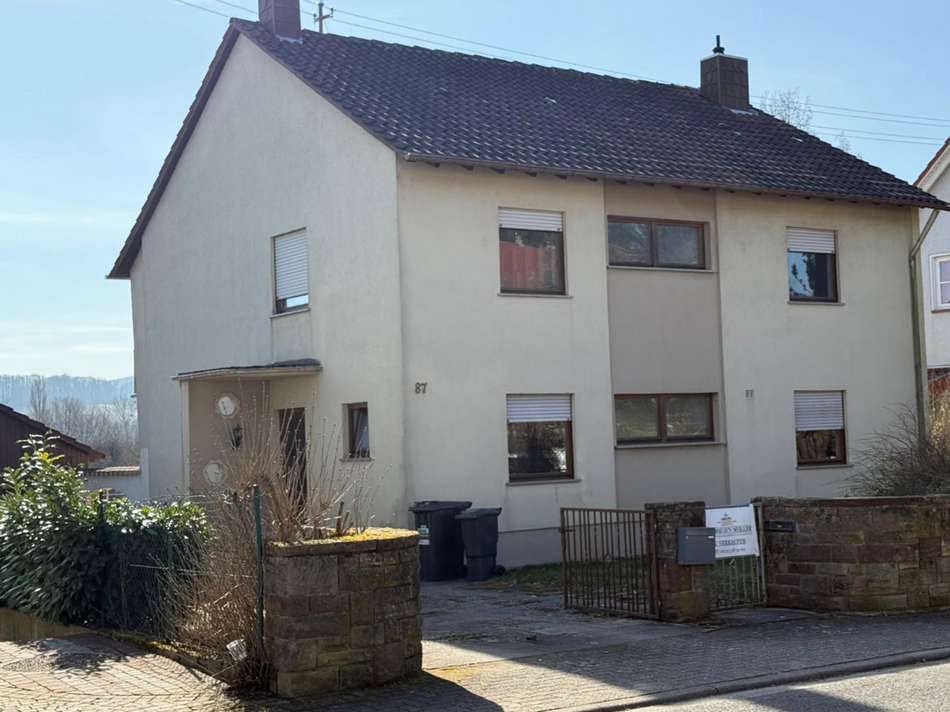Straßenansicht 1